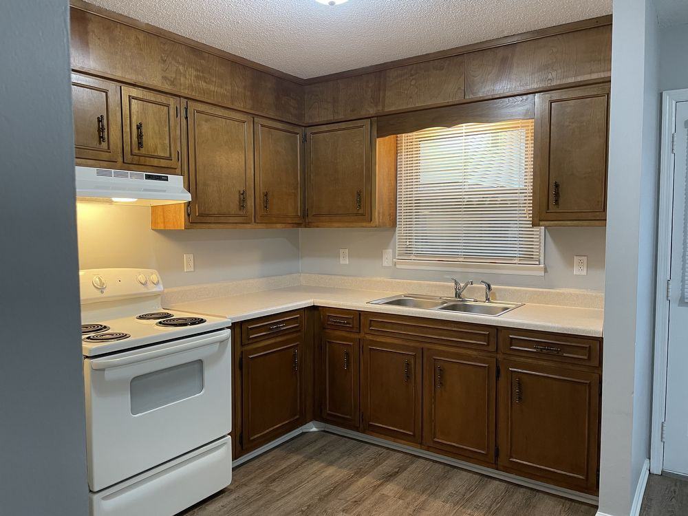 103 Helen St - Photo 2 of 23
