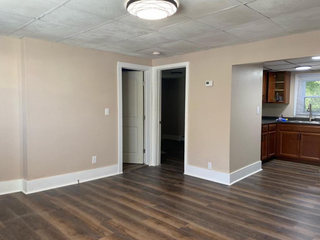 27 Patterson St Apt 1 - Photo 4 of 12