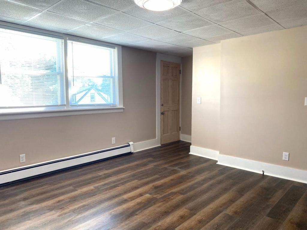 27 Patterson St Apt 1 - Photo 7 of 12