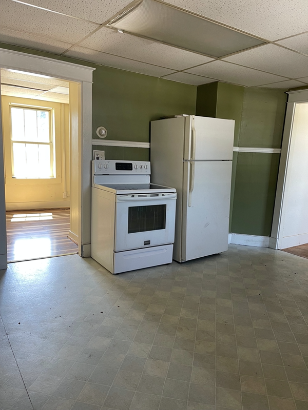 109 Main St #2 - Photo 5 of 11