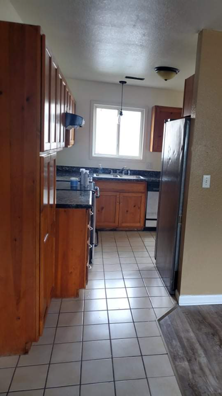 12 Lakeview Dr - Photo 2 of 5