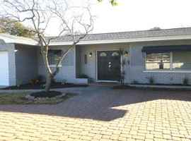 featured image of 725 Patricia Ave