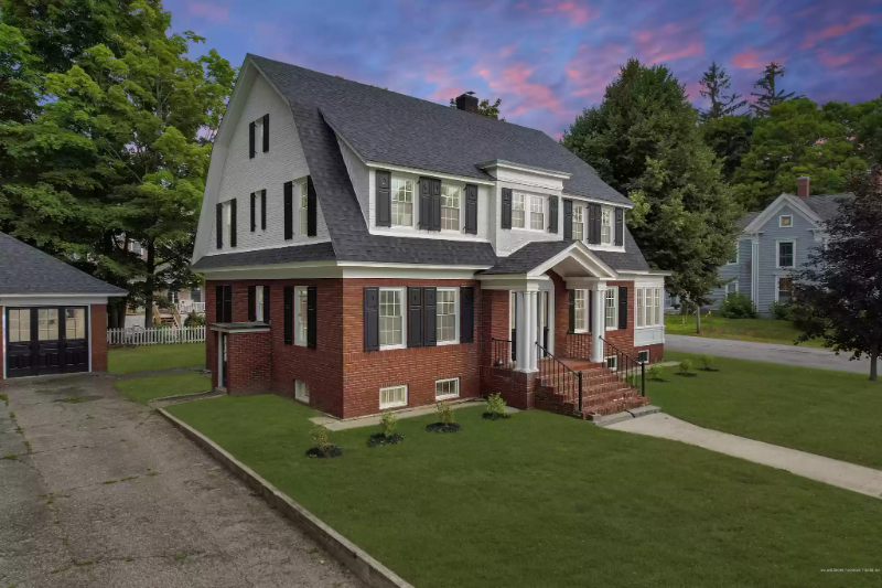 85 Main St - Photo 2 of 50