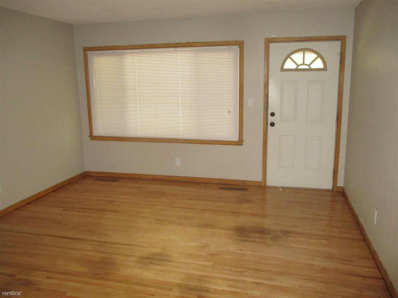 2839 S Ida Ave - Photo 3 of 21