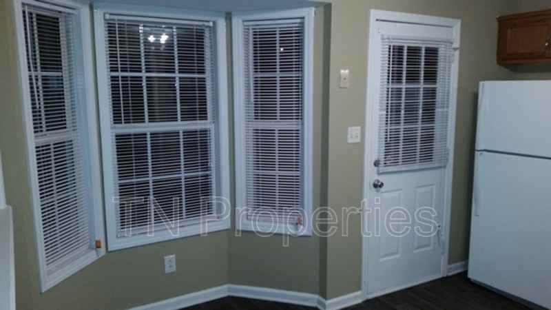 351 Cranklen Cir - Photo 3 of 4