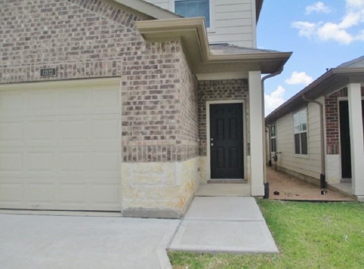 12122 Pia Dr - Photo 2 of 14