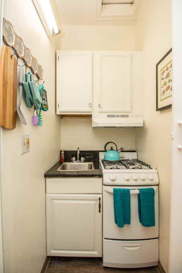 1253 Beacon St #C4 - Photo 3 of 14