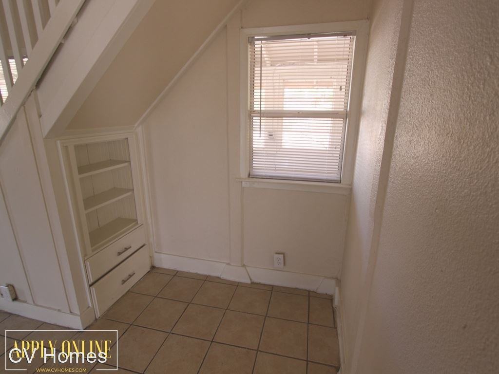 1330 F St - Photo 3 of 21