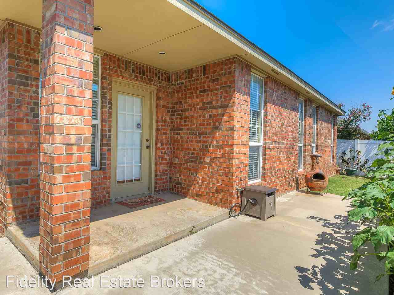 14912 Monticello Dr - Photo 2 of 32