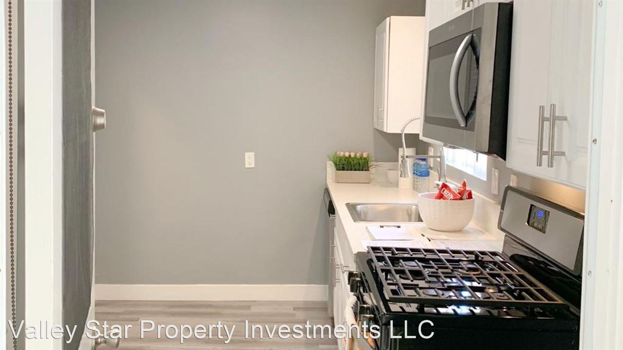 22147 Pacific Coast Hwy - Photo 2 of 11