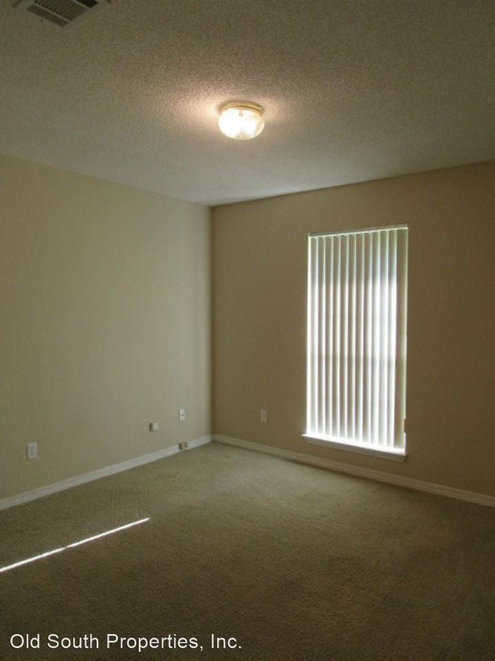 2145 Jarrod Dr - Photo 2 of 15