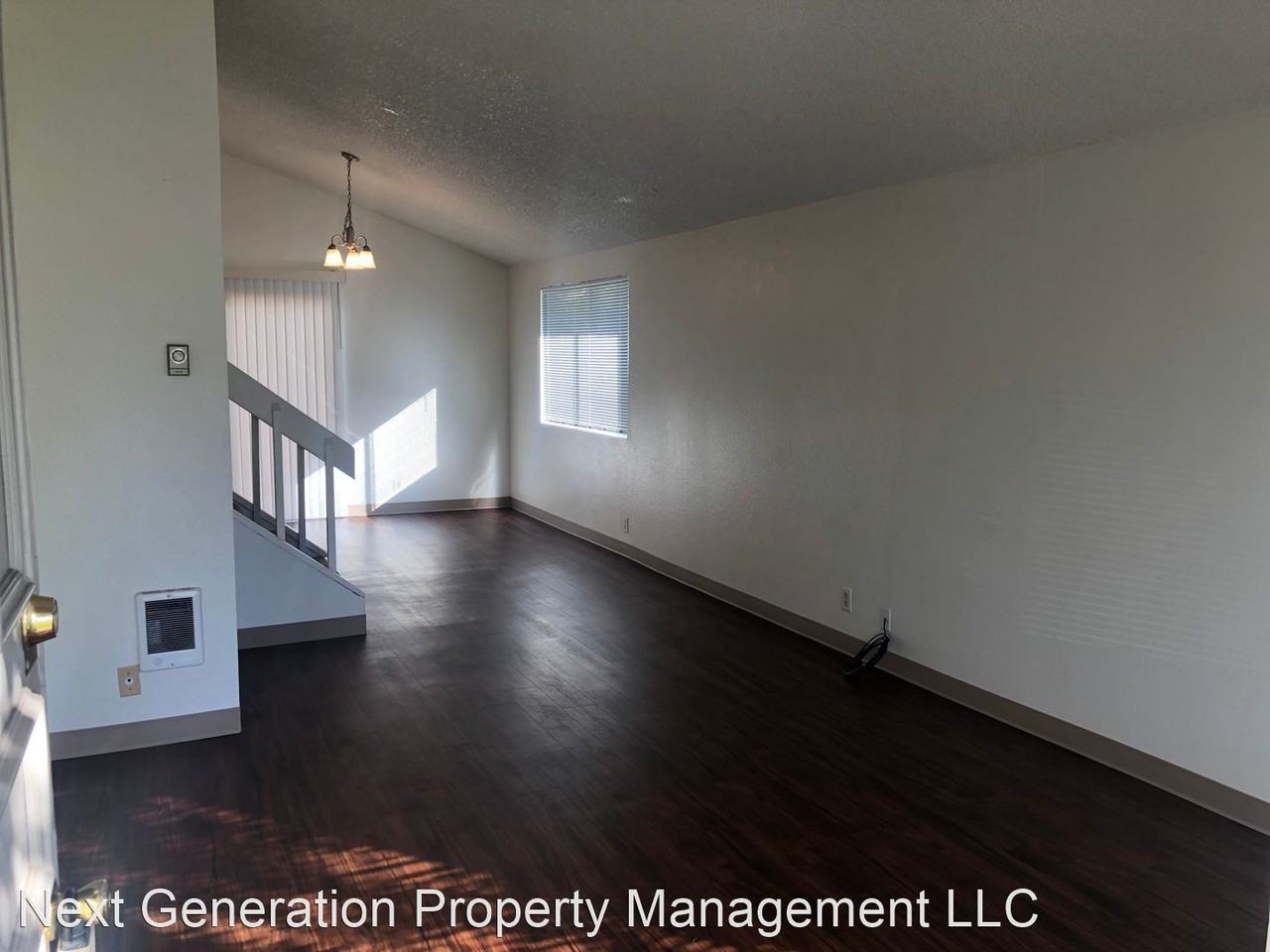 1390 Q St - Photo 2 of 15