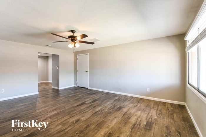 3755 E Pershing Ave - Photo 3 of 15