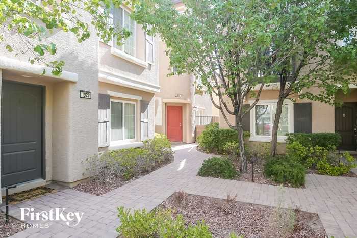 1916 Granemore St - Photo 2 of 15