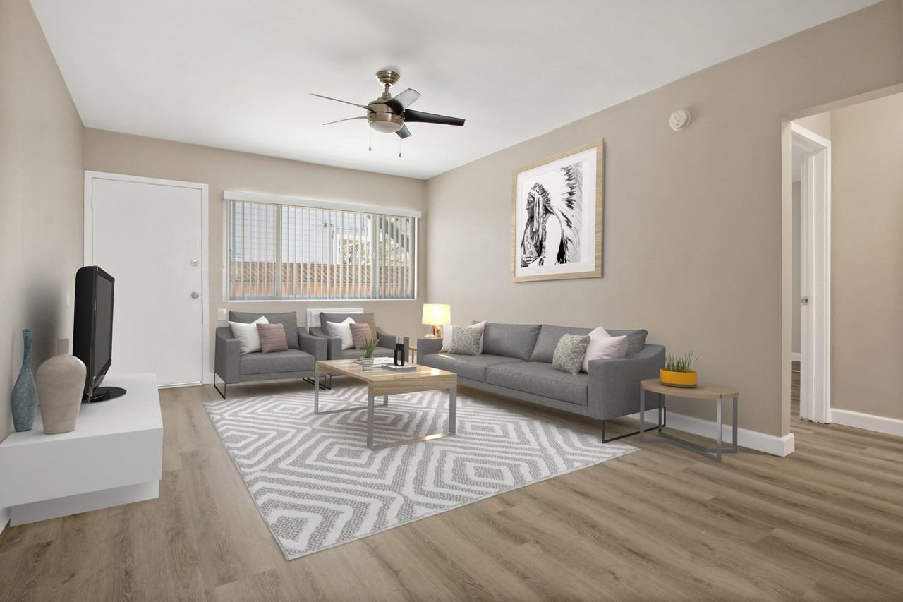 315 South Avenue 55 - Photo 3 of 13