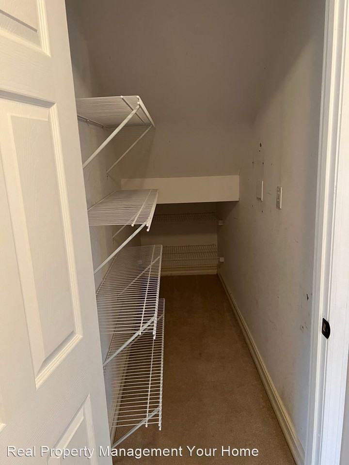 7952 Hamilton Mill Dr - Photo 3 of 29