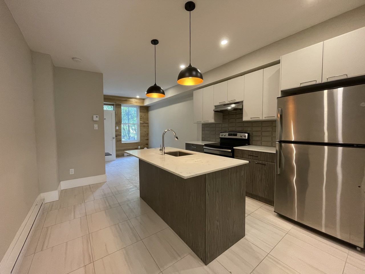 5182 Avenue des Érables - Photo 2 of 8