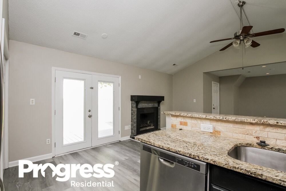 435 Reed Creek Rd - Photo 3 of 16