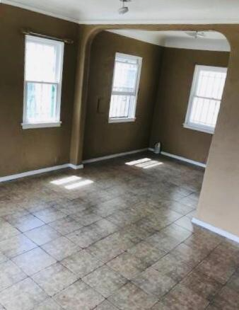 105 N Centre St - Photo 2 of 7