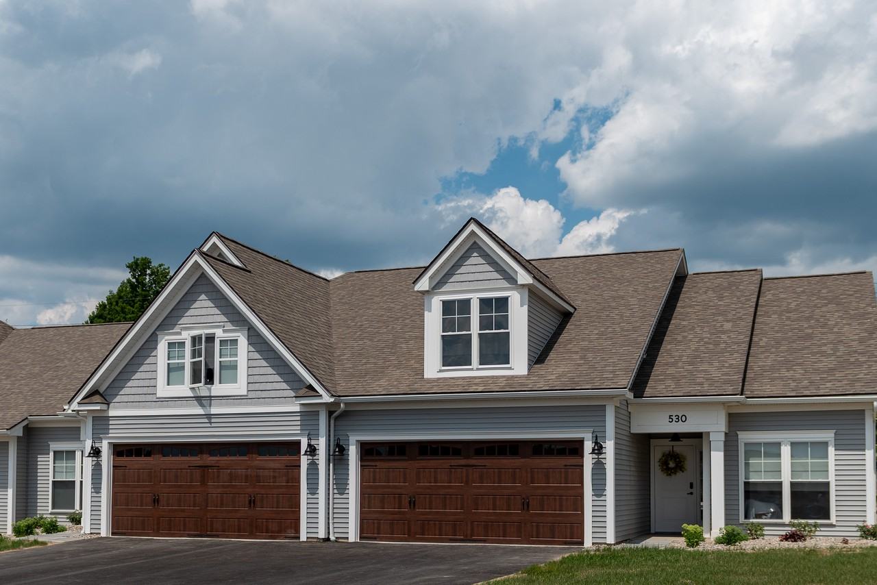 Champion Reserve Townhomes - Photo 3 of 22