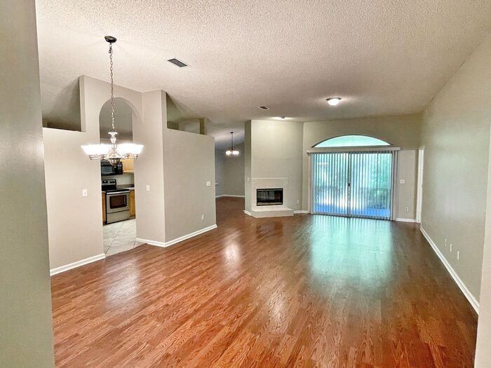 3616 Millcrest Dr - Photo 2 of 13