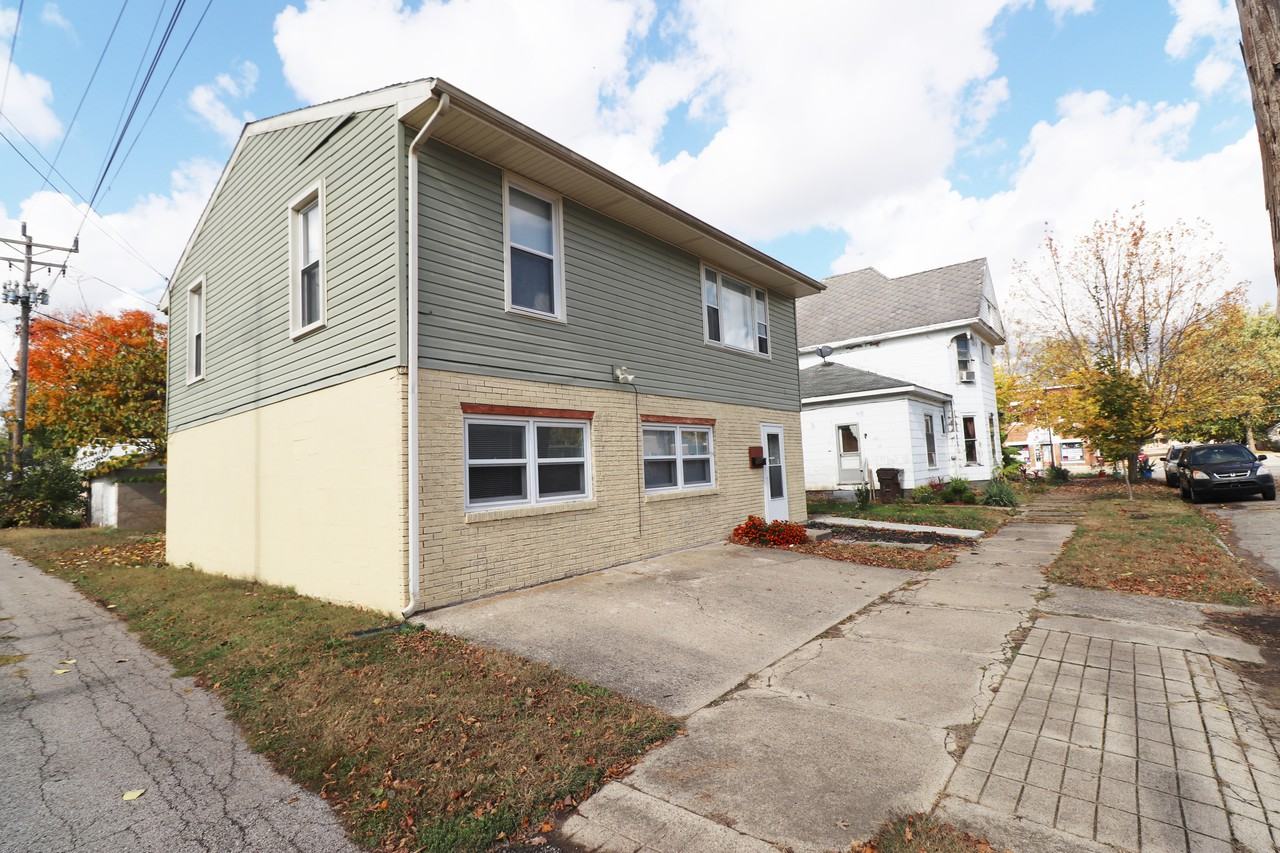 9 S Jones St - Photo 2 of 4