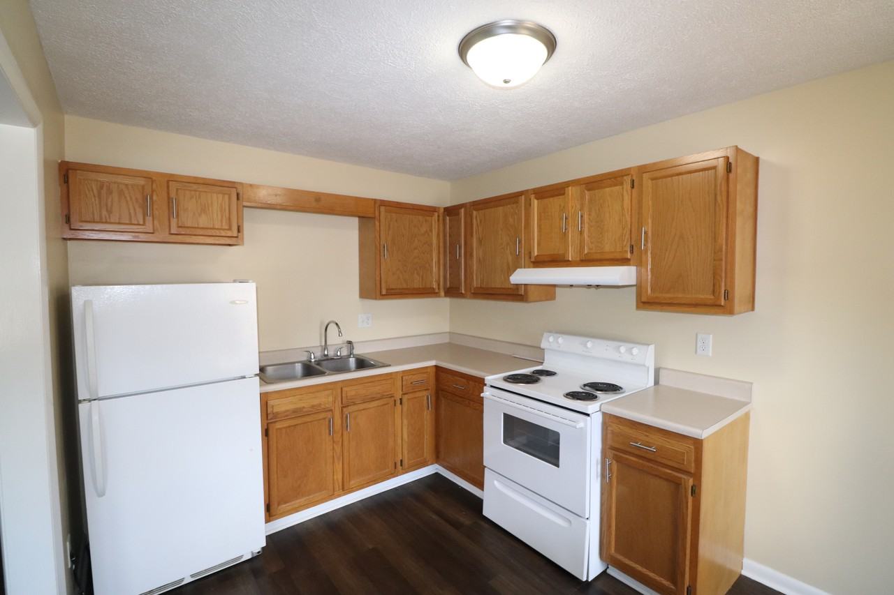 9 S Jones St - Photo 3 of 4