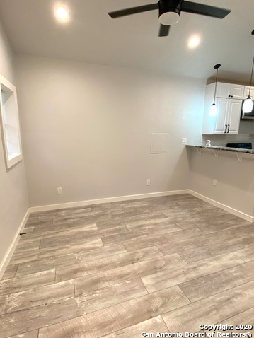 603 Devine St #3 - Photo 4 of 9