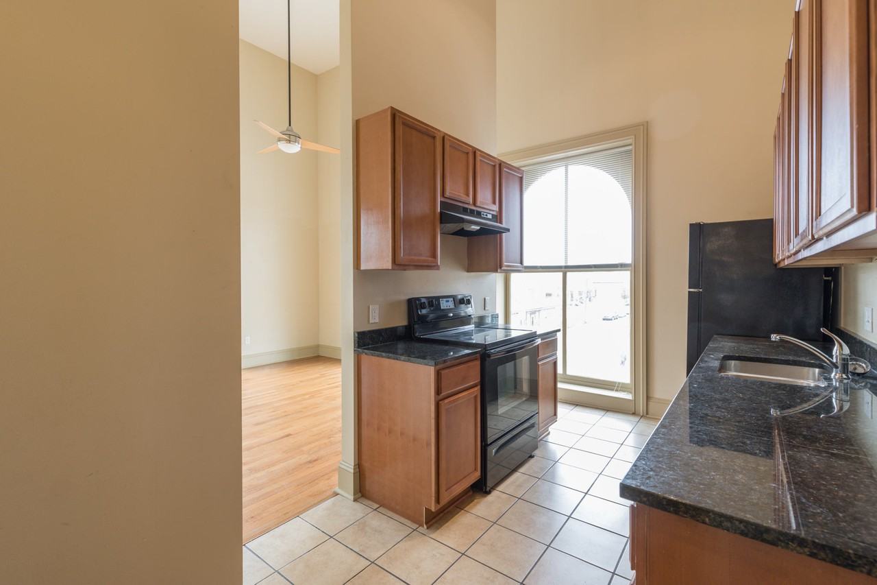 4244 Chouteau Ave #202 - Photo 2 of 17