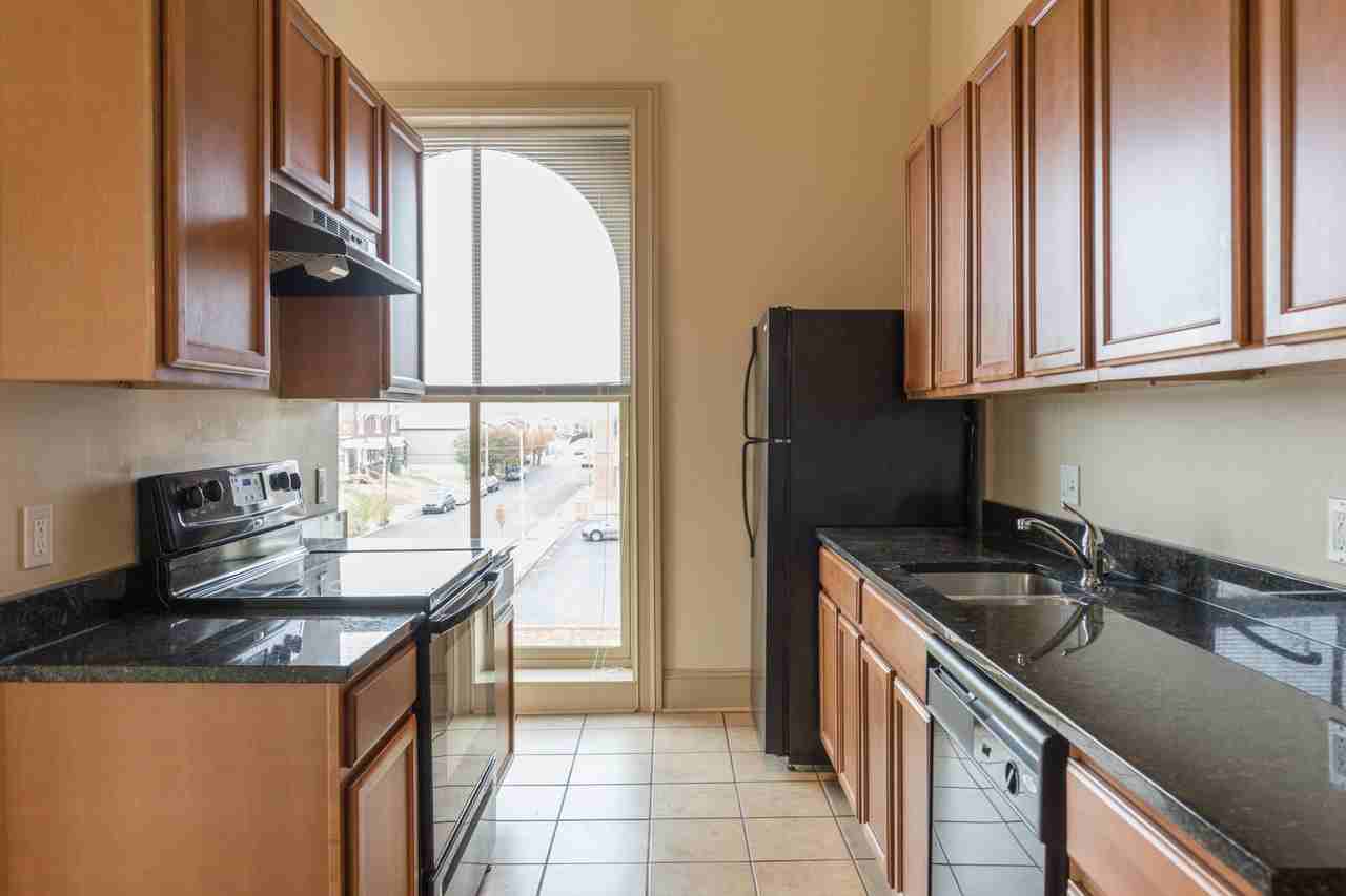 4244 Chouteau Ave #202 - Photo 3 of 17