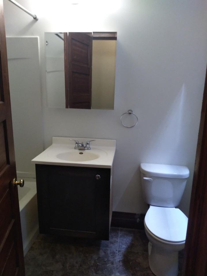 602 W 3rd St #6A - Photo 6 of 8