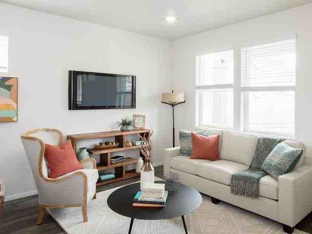 3388 Sw 38th St - Photo 3 of 20