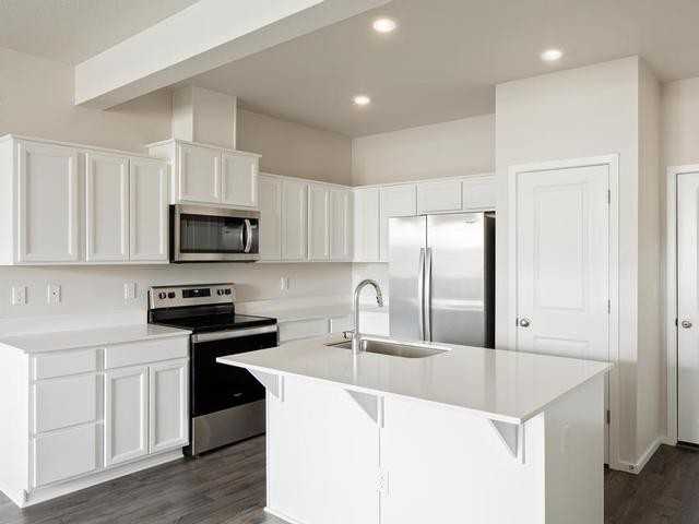 3388 Sw 38th St - Photo 2 of 20