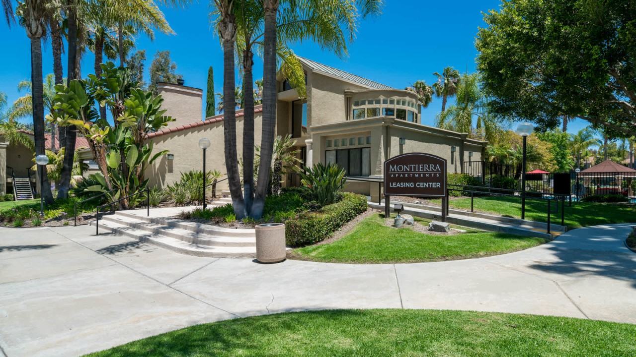 Montierra - Photo 2 of 36