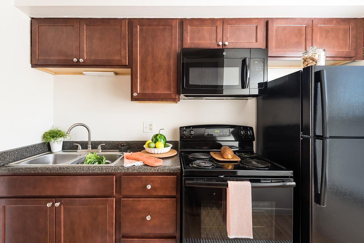 Maple Oaks Townhomes - Photo 2 of 17