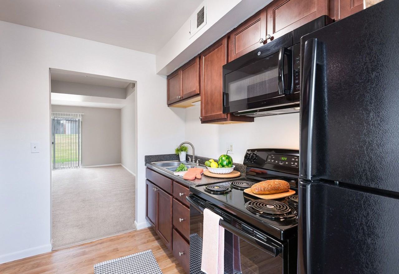 Maple Oaks Townhomes - Photo 3 of 17