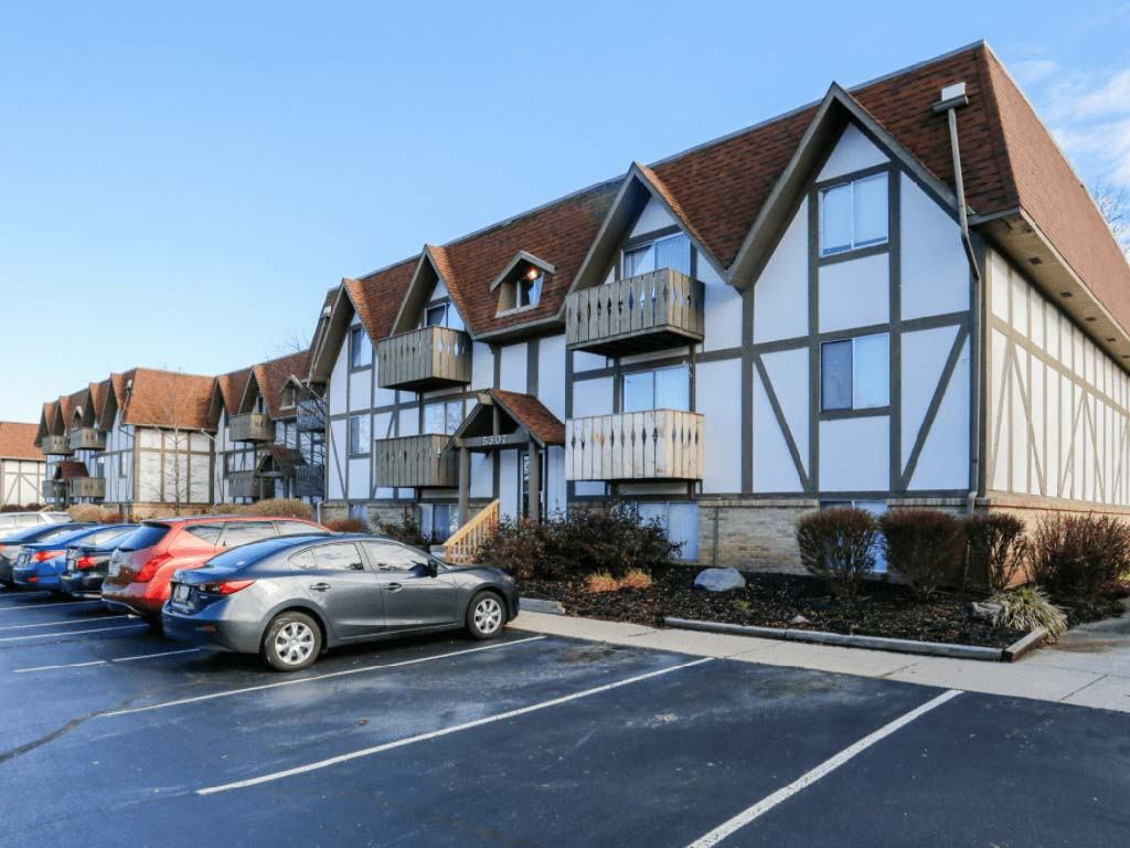 Camelot East Apartments - Photo 2 of 48