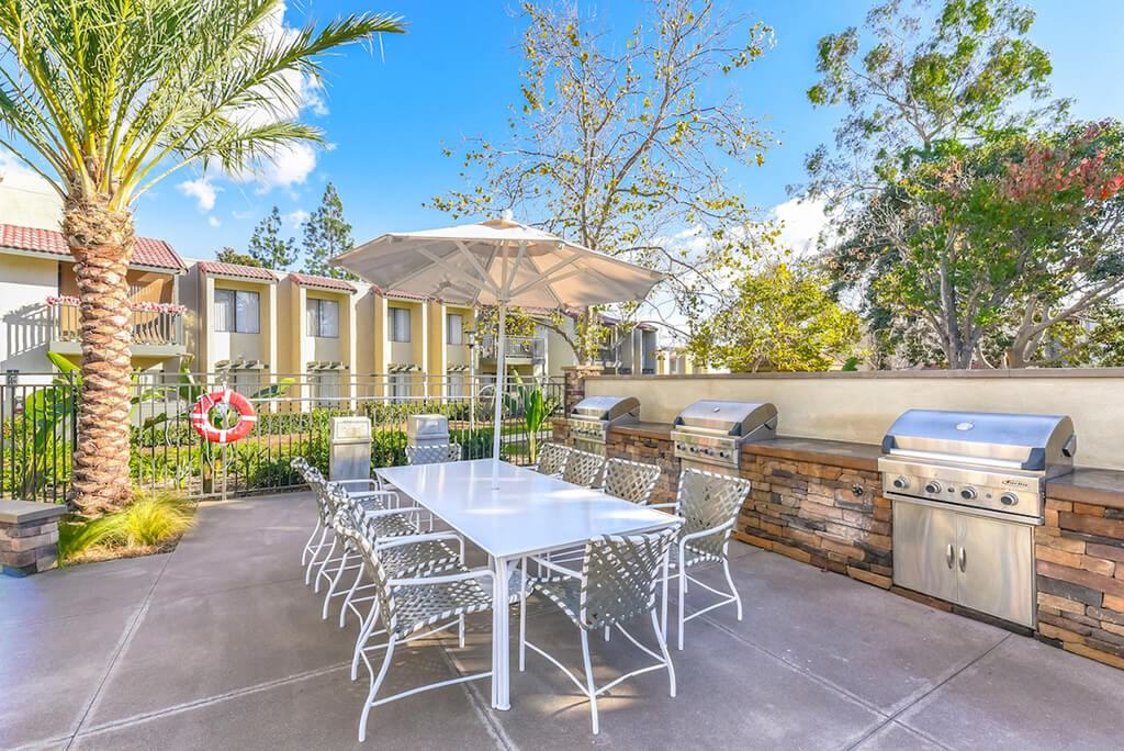 Santee Villas - Photo 2 of 28