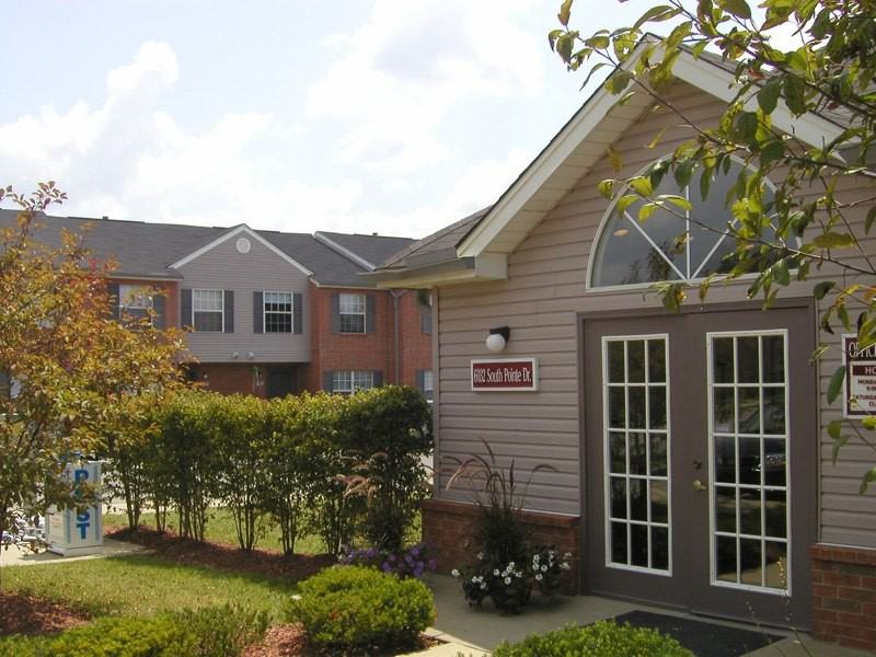 South Pointe - Photo 3 of 4