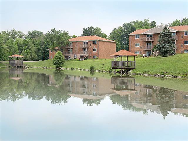 Florence Crossing Apartments 7742 Plantation Dr, Florence, KY 41042