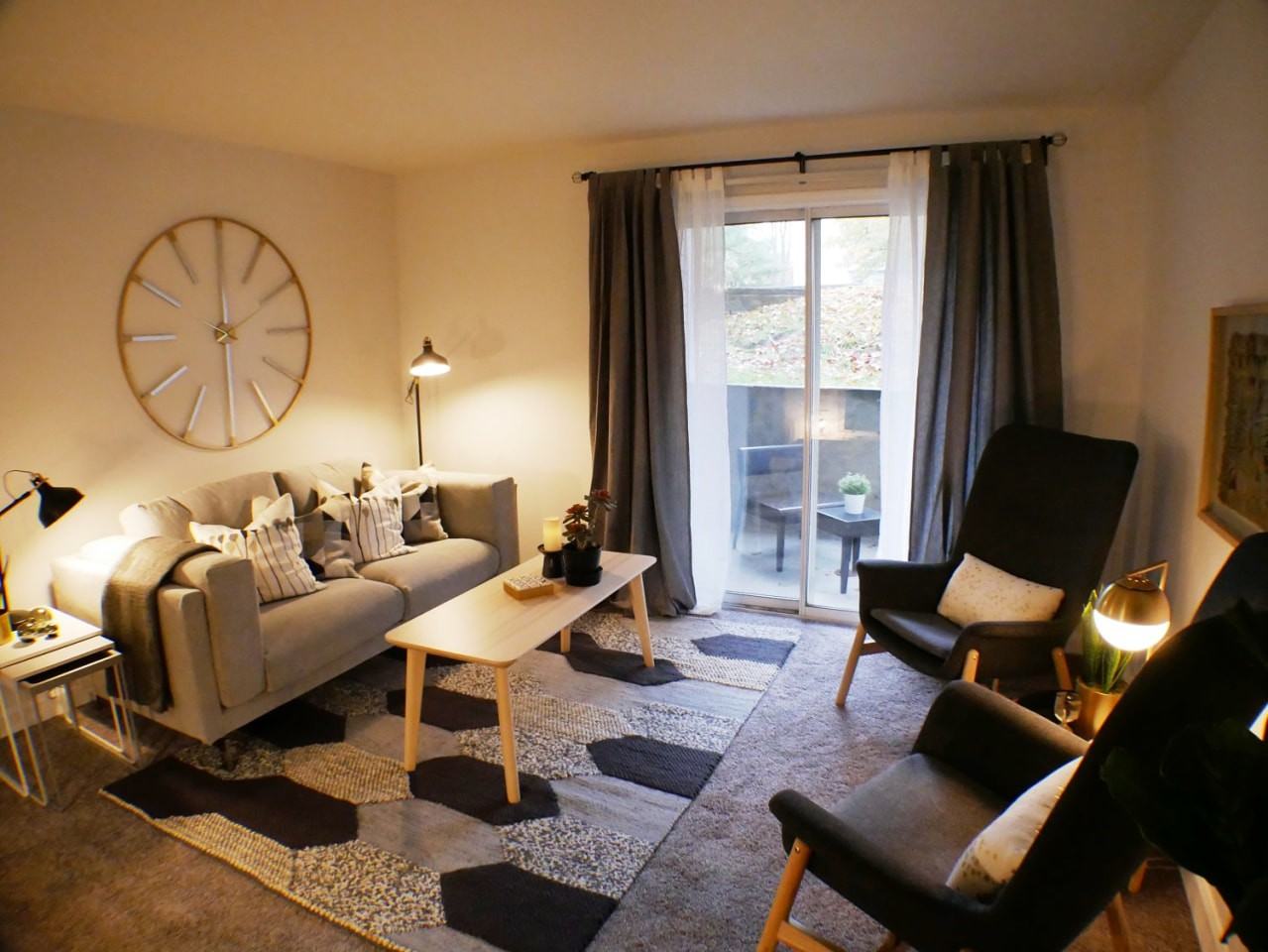 Galbraith Pointe Apartments and Townhomes 8240 W Galbraith Rd