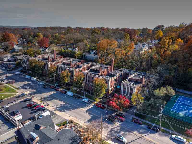 Ravenswood - Photo 2 of 19