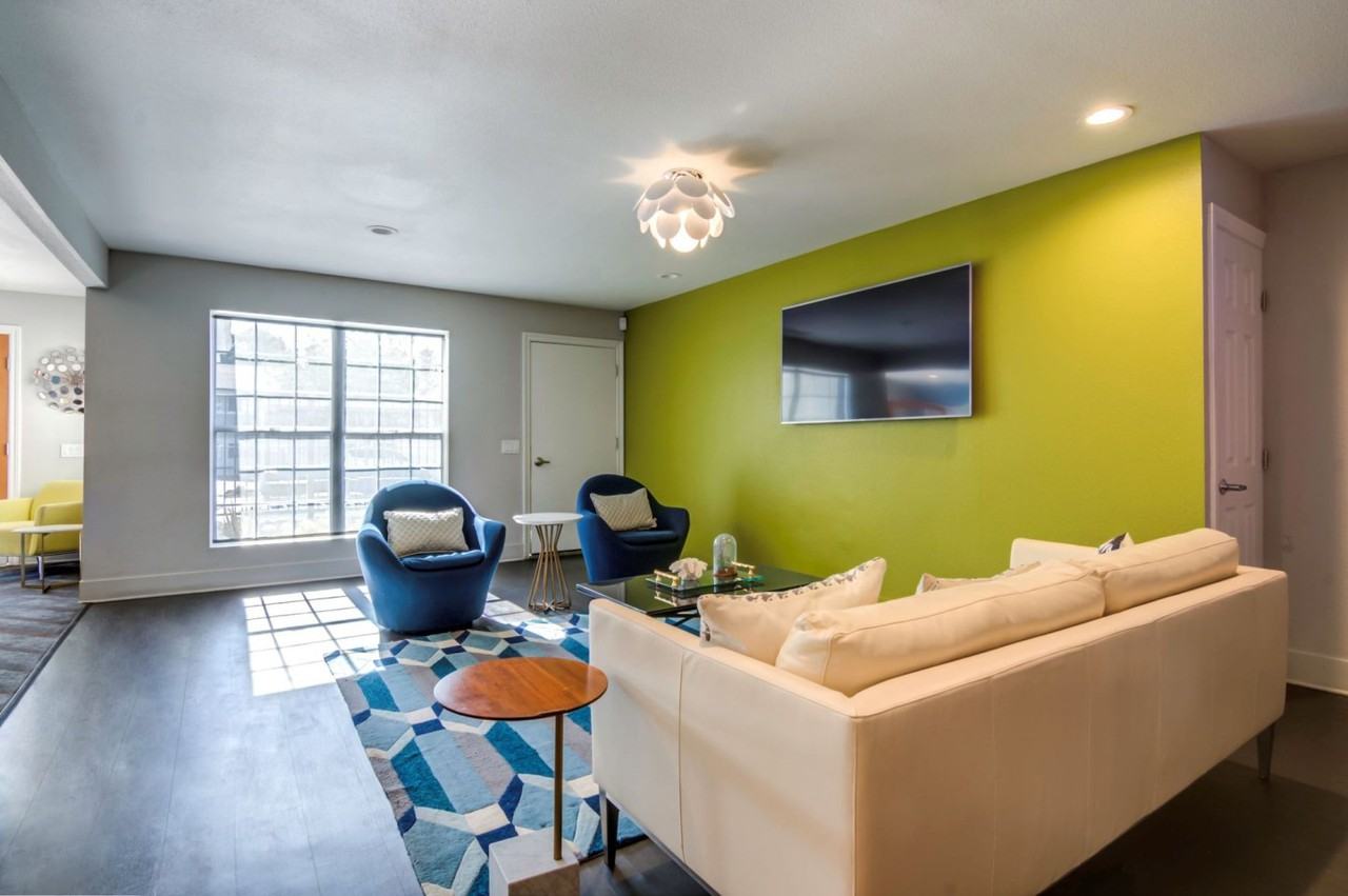 Highline - Photo 3 of 15