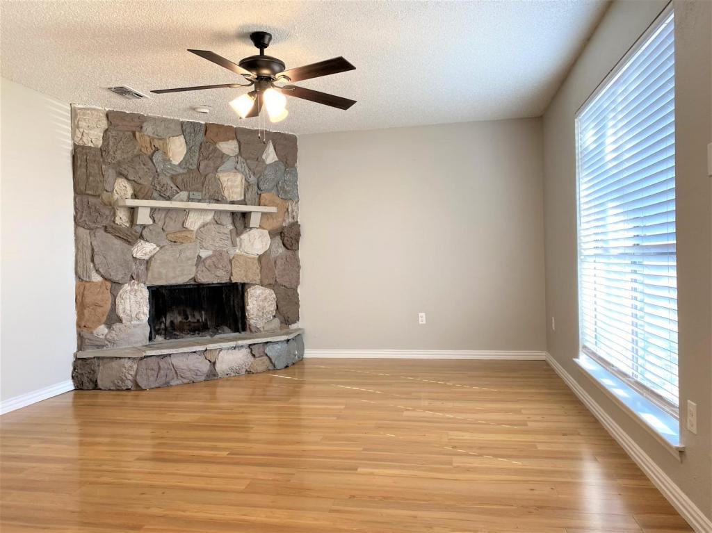 6059 Shadydale Ct - Photo 3 of 19