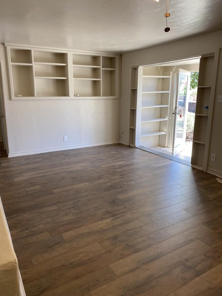 8125 Aspen Ave Ne #1 - Photo 2 of 11
