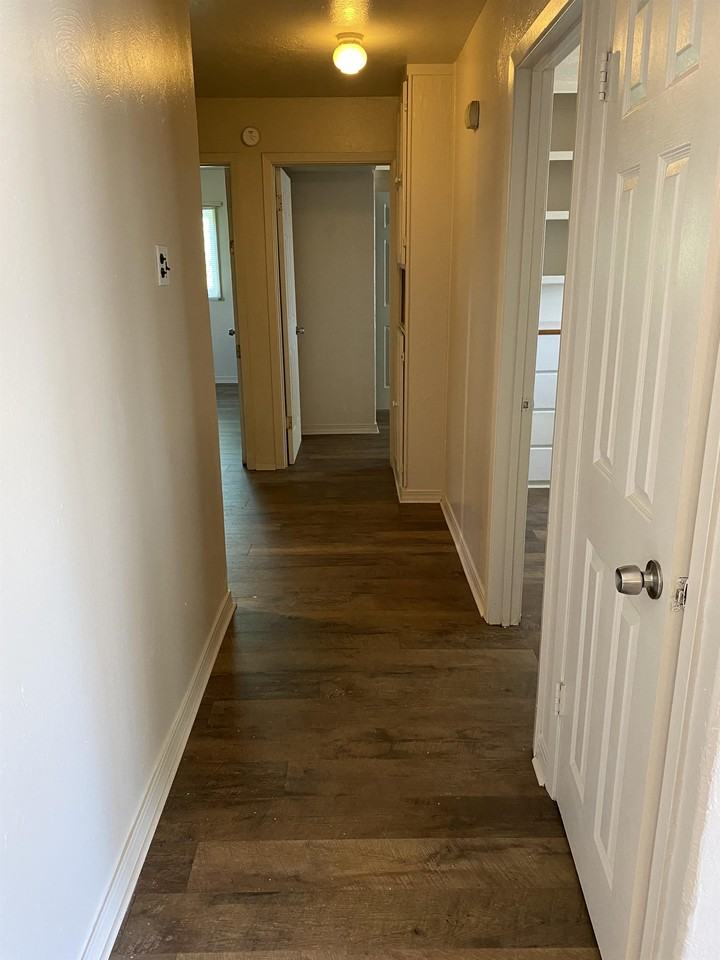 8125 Aspen Ave Ne #1 - Photo 4 of 11