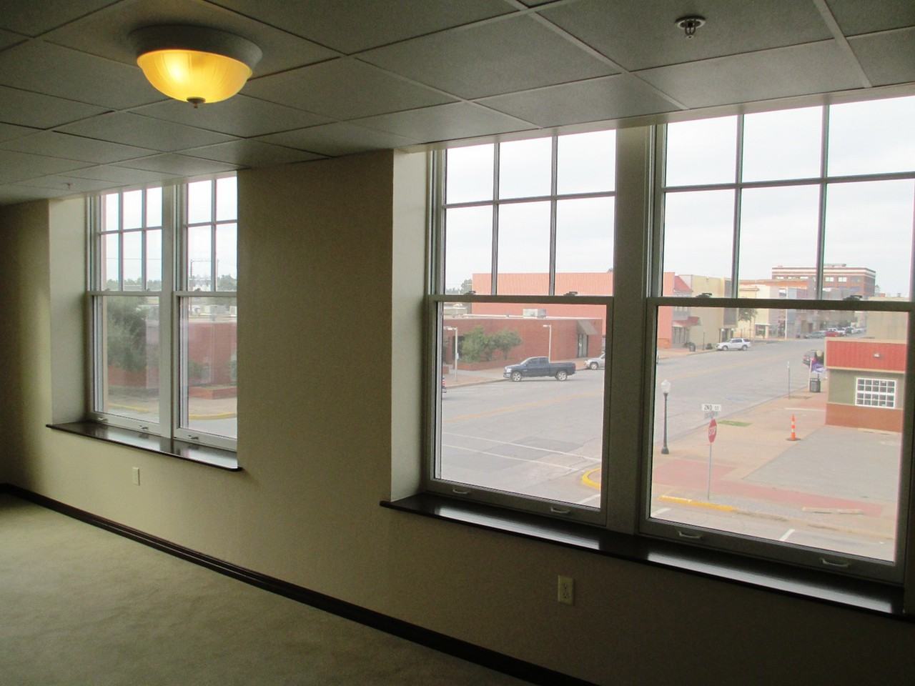 Chickasha Hotel Apartments - Photo 4 of 18