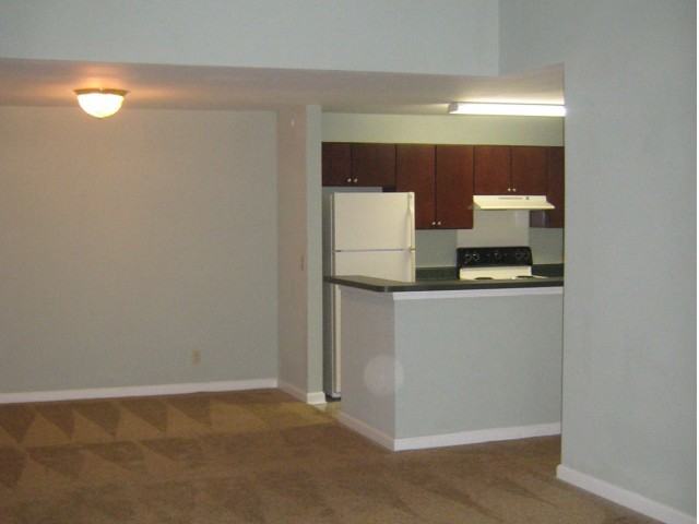 Cummings Place Apartments - Photo 3 of 32