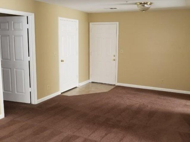 Cummings Place Apartments - Photo 4 of 32