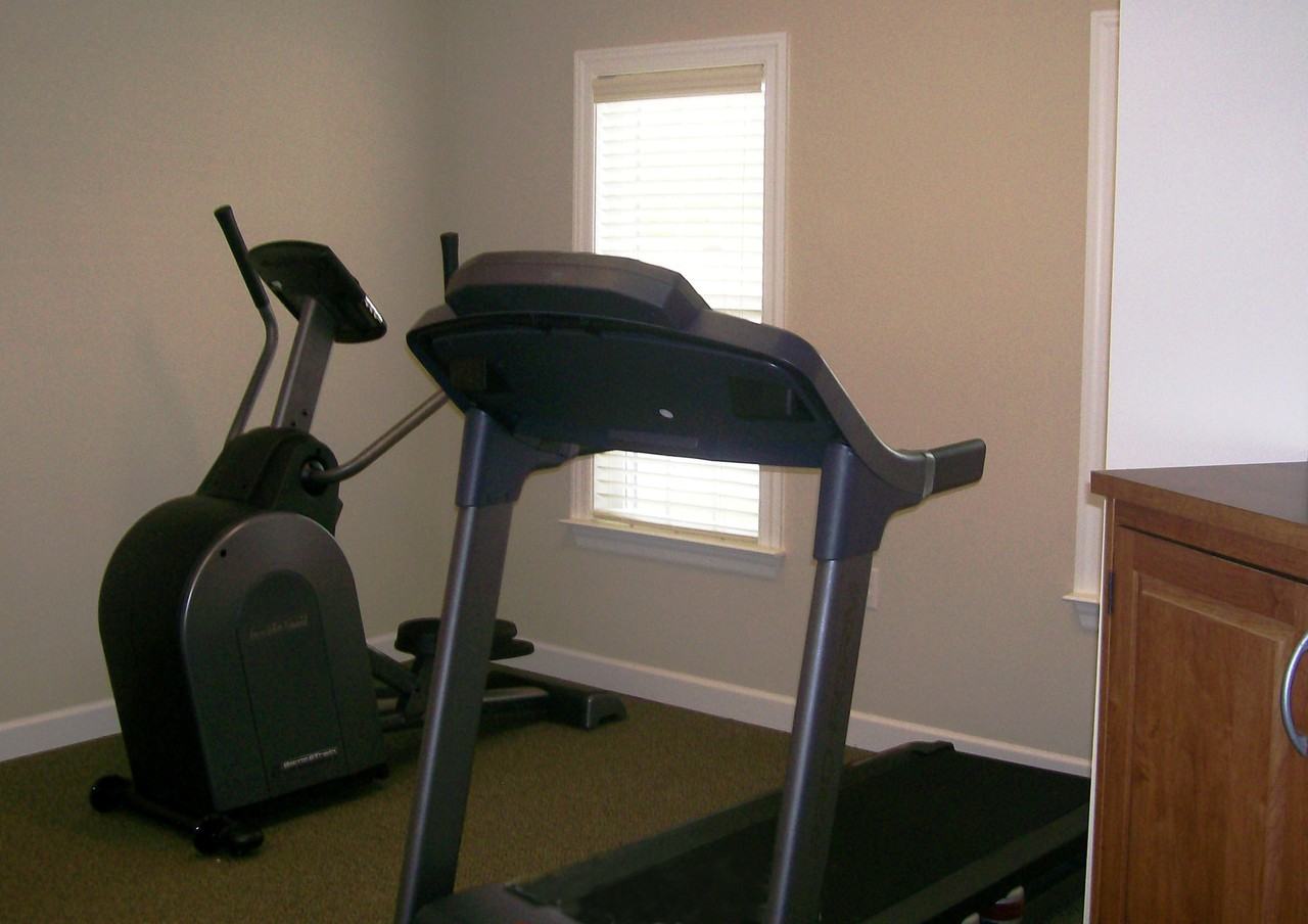 Eastland Place Apartments - Photo 7 of 18